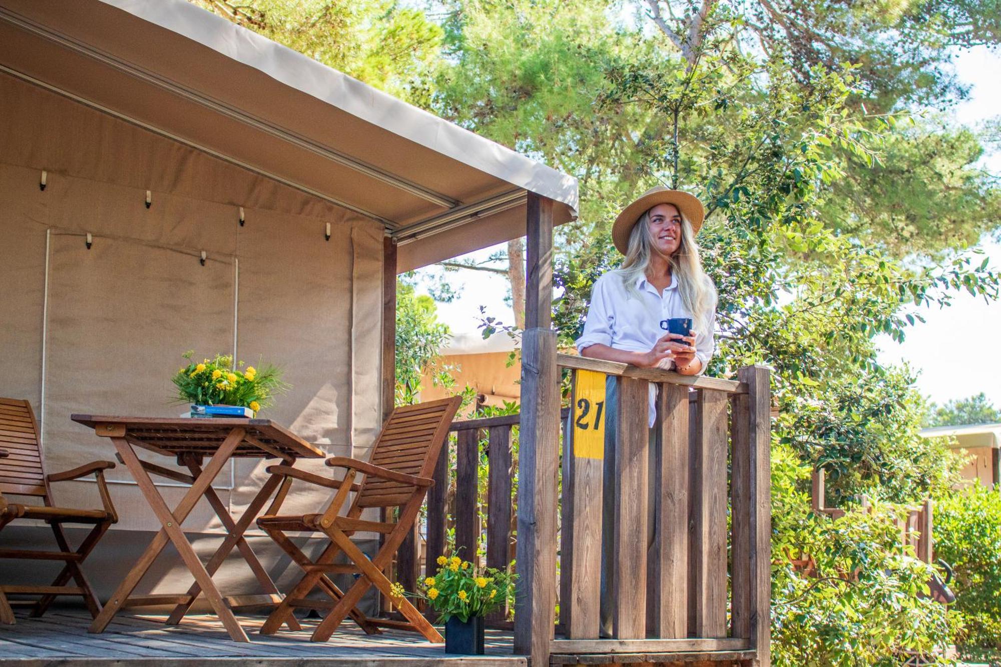 Zaton Holiday Resort Glamping Tents นิน ภายนอก รูปภาพ
